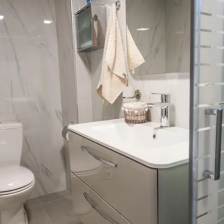 Sky 7 View Apartment Heraklion (Crete)